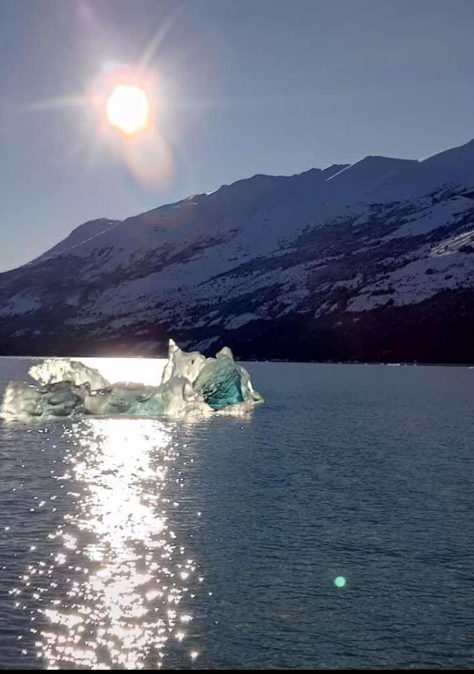 Calafate Casa En El Medio De La Ciudad Super Luminosa Διαμέρισμα Ελ Καλαφάτε Εξωτερικό φωτογραφία